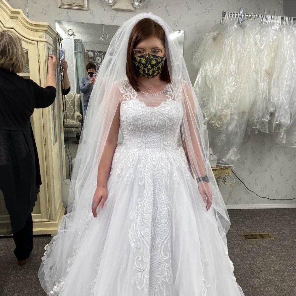 Brand New Size 10 Wedding Dress